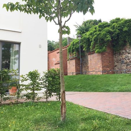 Ferienwohnung An Der Historischen Stadtmauer Rostock Exterior foto